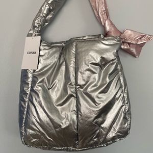 Caraa Fractus tote. NWT + dust bag